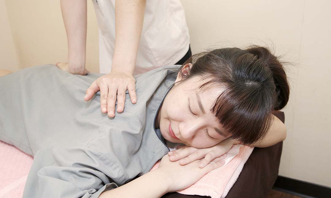 全身纾压按摩 70 min