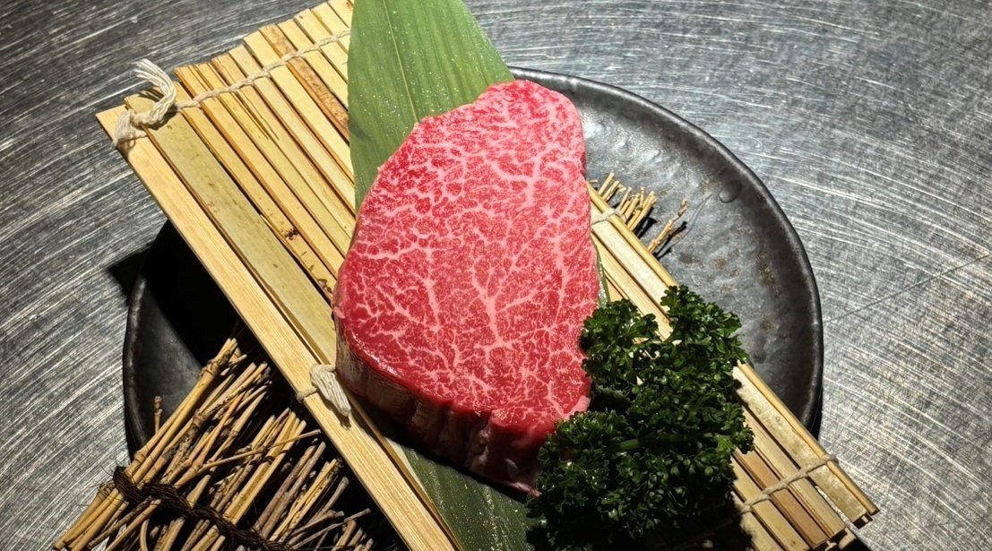 燒肉 PUNCH｜台北東區 3 號店-預付訂金 1000 元折抵｜2人以上贈當日肉品				