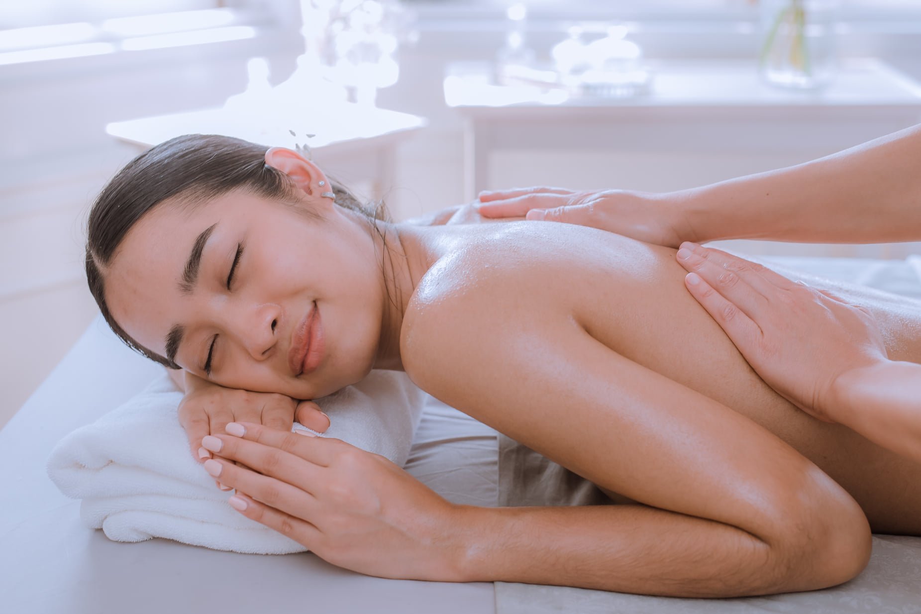 Preme Pavilion Spa & Massage (Iconsiam)-Hot Aroma Massage 60/90/120 Mins