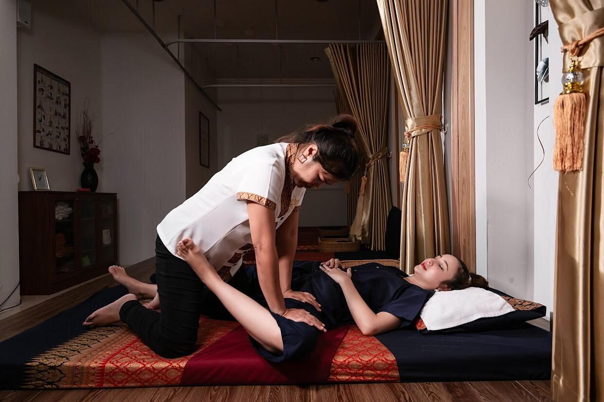 Roma Massage&Spa (Wachiratham Sathit 43)-足部按摩