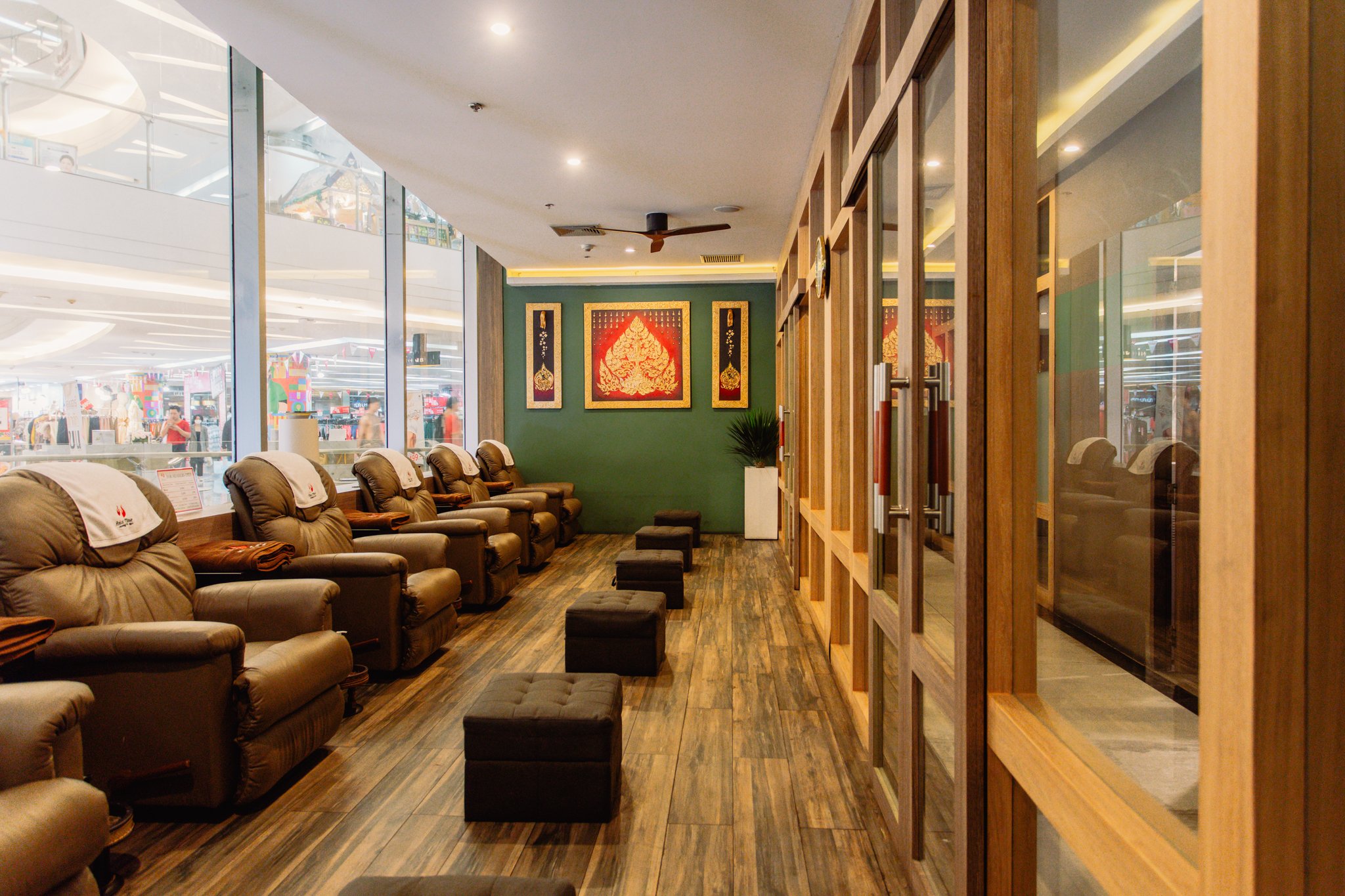 Relax Time Massage and Spa (Esplanade Ratchadaphisek)-足部按摩 60/90/120 分鐘