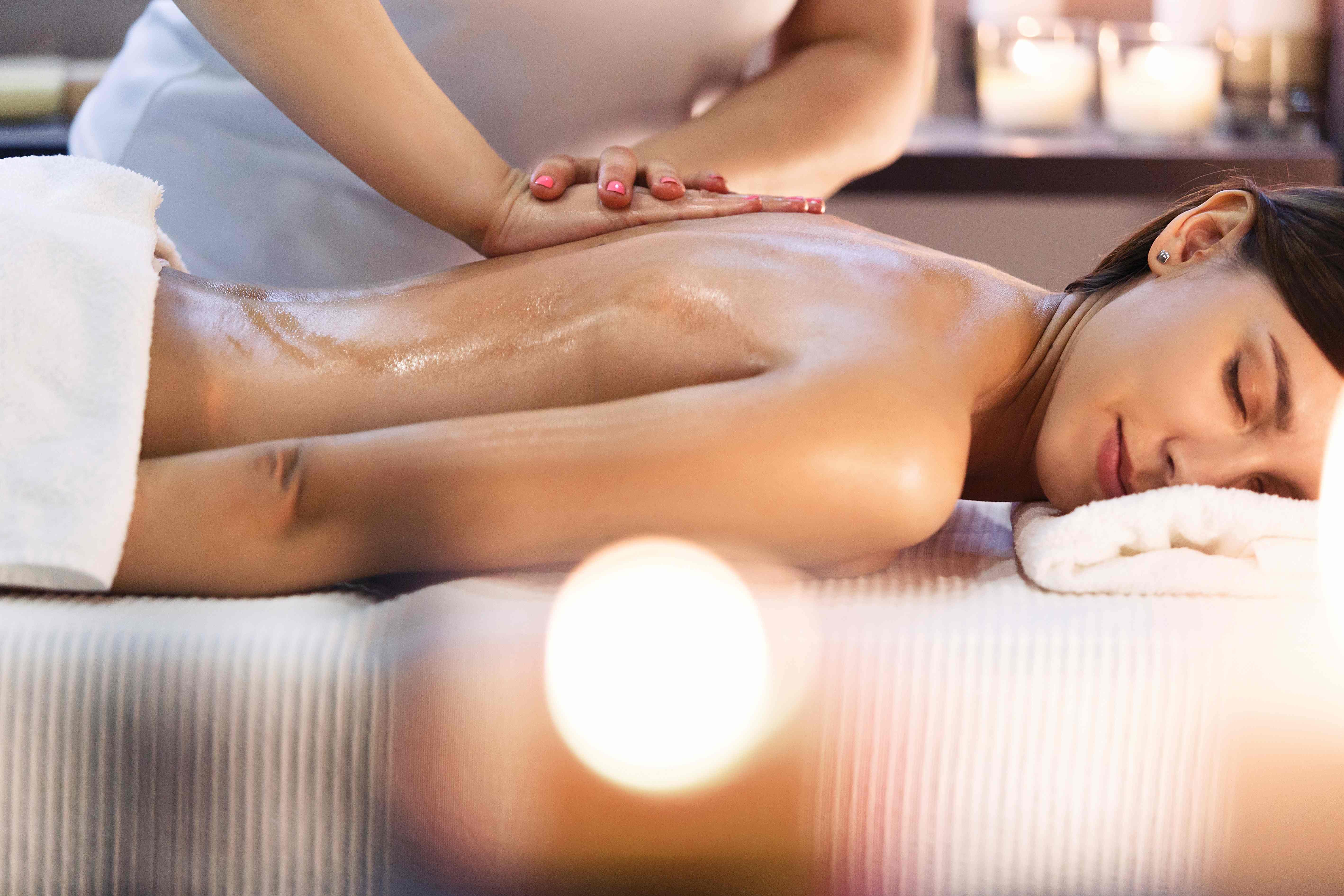 Relax Time Massage and Spa (Silom Complex)-泰式精油按摩 60/90/120 分鐘