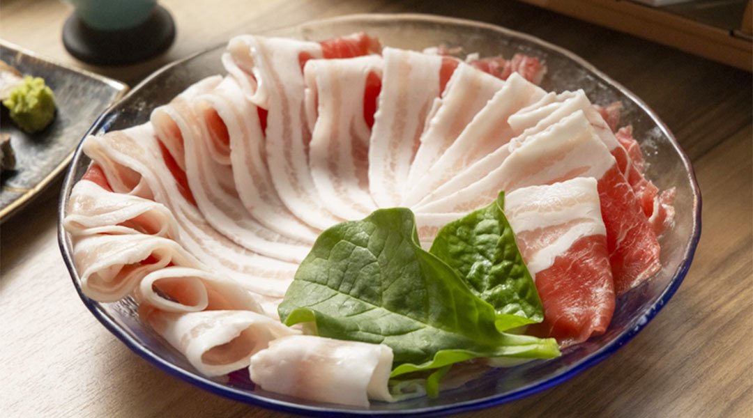 涮涮邸 慶（ YOROKOBI ）｜SHABU 邸慶｜宮古島店-沖繩料理與阿古豬｜雙拼涮涮鍋套餐