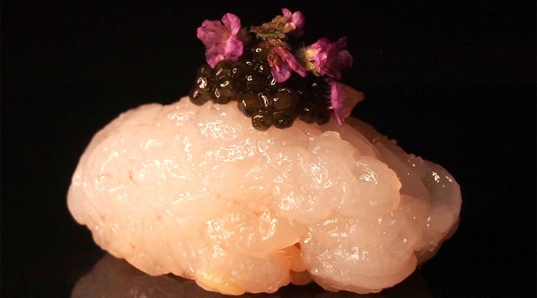 鮨 Tsumugi｜宮古島人氣壽司-精選小品＋主廚握壽司 10 貫套餐｜贈迎賓飲品 1 杯