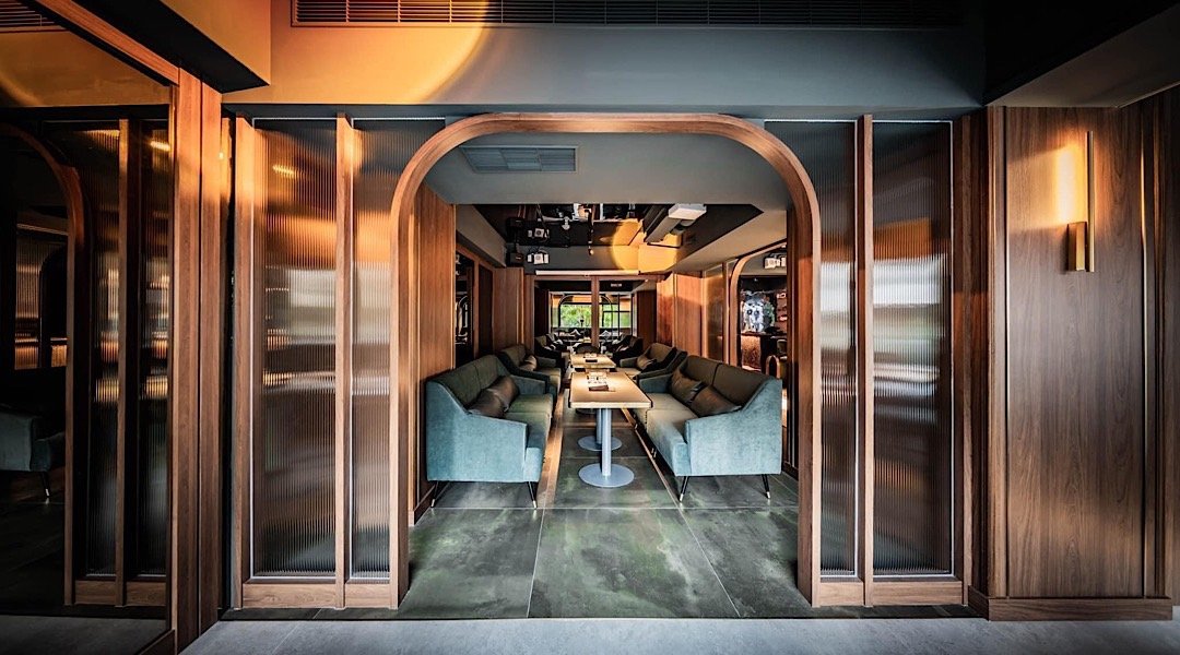 Joiny Taipei 招台北餐酒館-預付訂金 500 元折抵｜玉米脆餅佐莎莎醬 / 酥炸花枝圈 / 松露薯條 ( 擇一 )