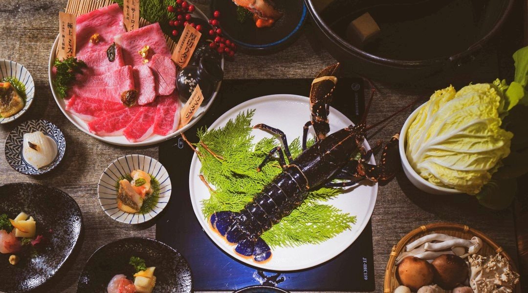 脂板前鍋物-預付訂金 1000 元折抵 | 贈糖心鵪鶉蛋 / 黃櫻辛口清酒