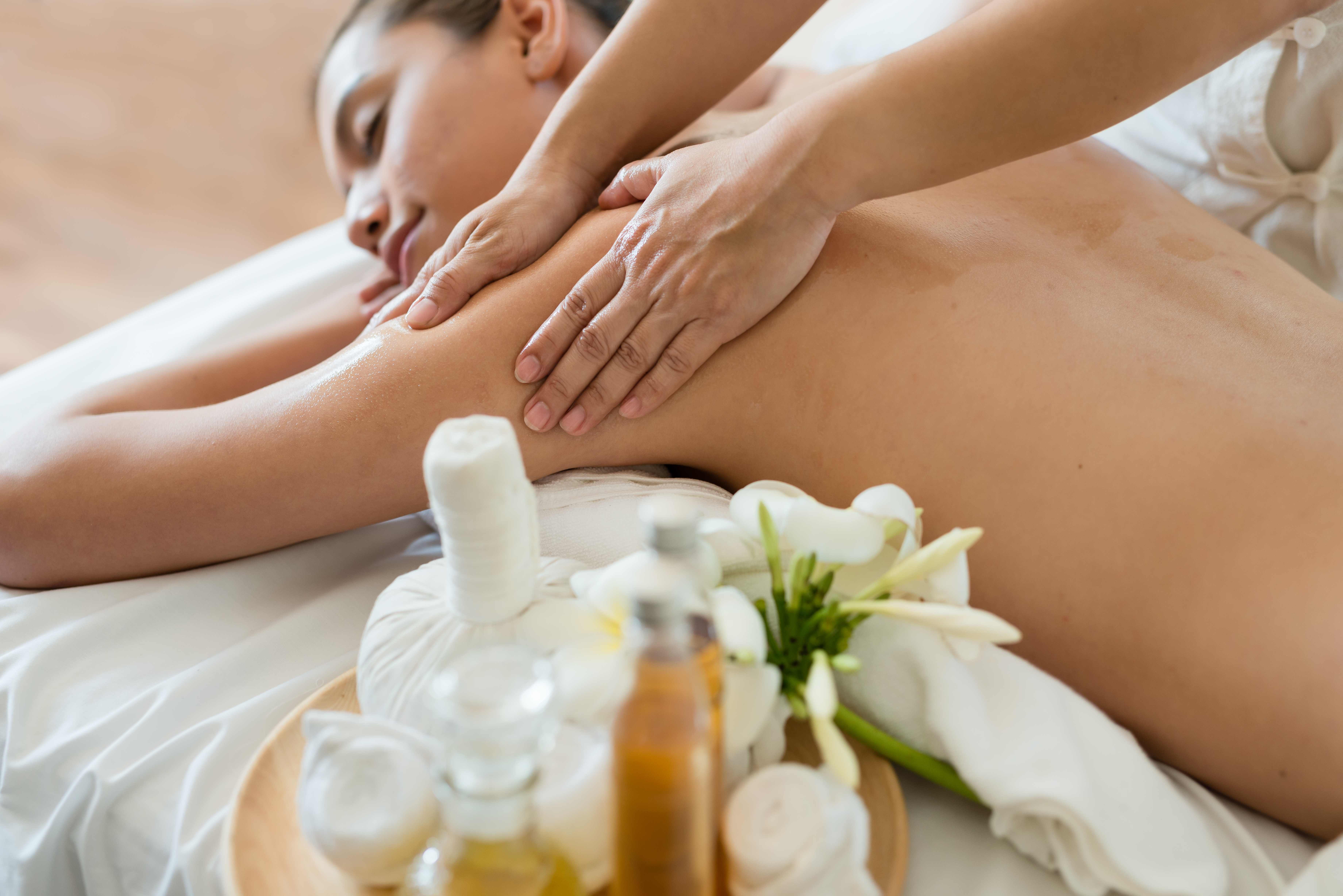 Krystal Wellness Spa (Bangna)-草本熱敷按摩 90/120 分鐘