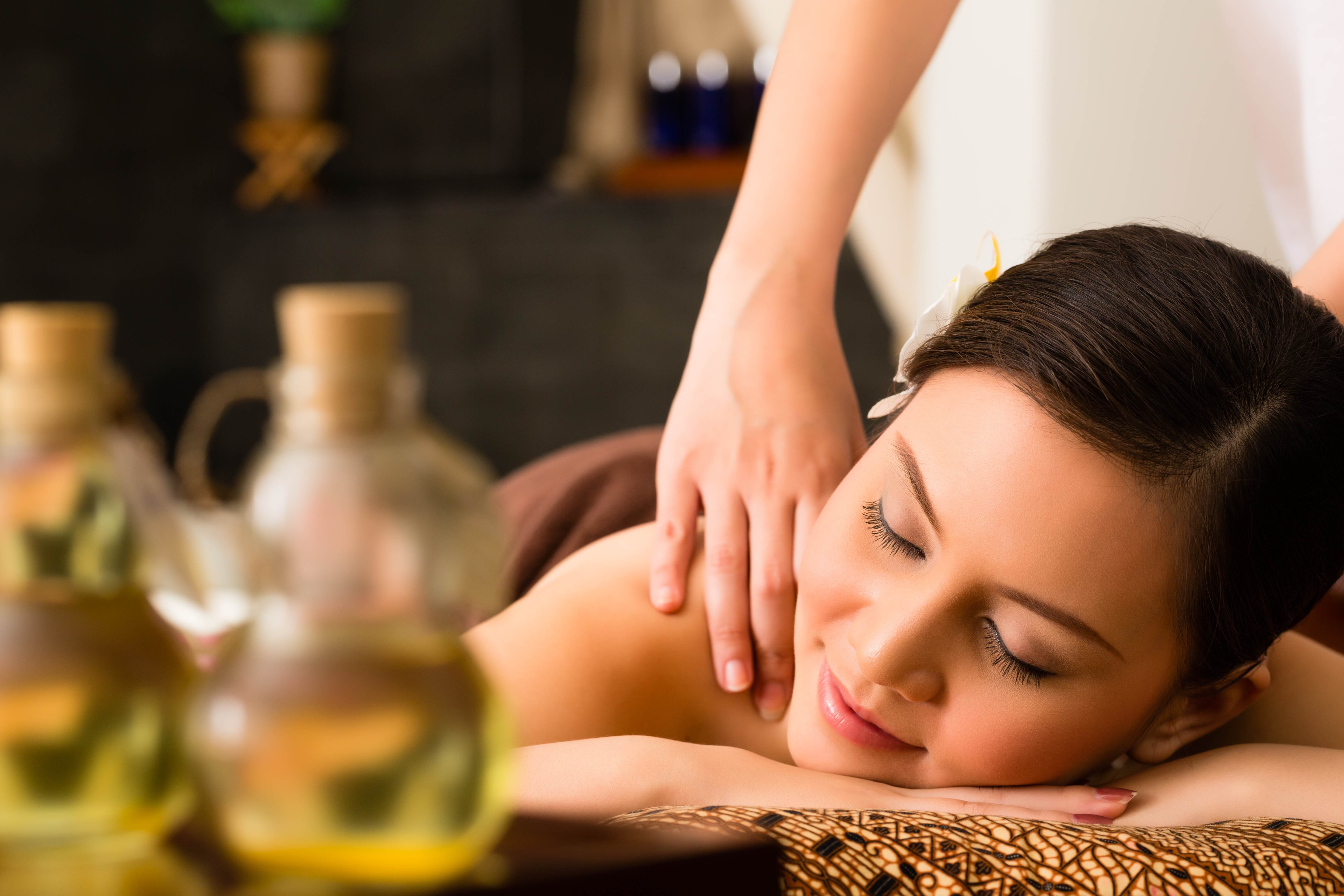 Relax Time Massage and Spa (Esplanade Ratchadaphisek)-泰式精油按摩 60/90/120 分鐘
