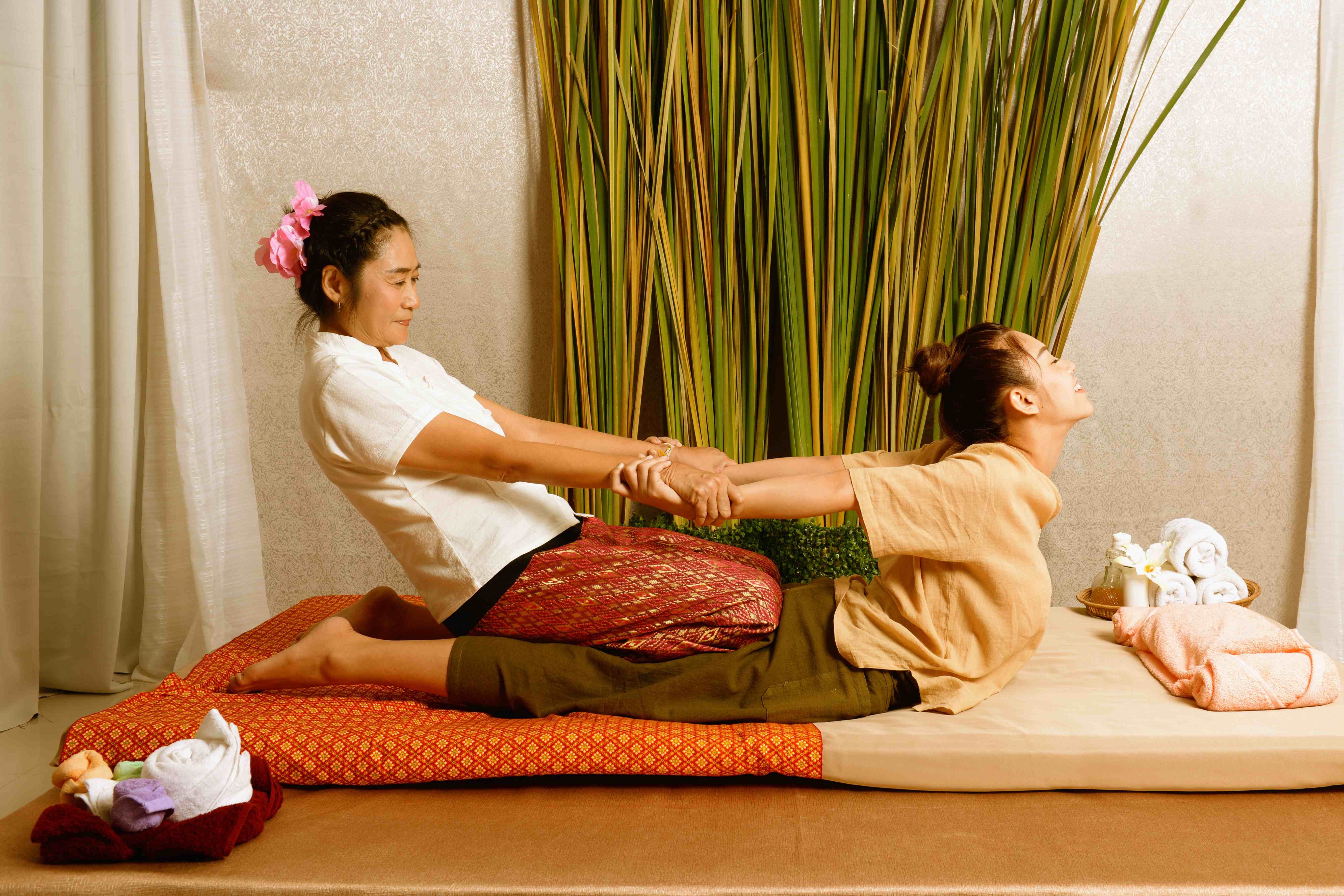Relax Time Massage & Spa (Central Rama 9)-傳統泰式按摩 60/90/120 分鐘