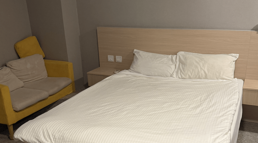 中港旅店 China (HK) Motel-豪華大床客房｜時鐘酒店過夜｜23:00-10:00