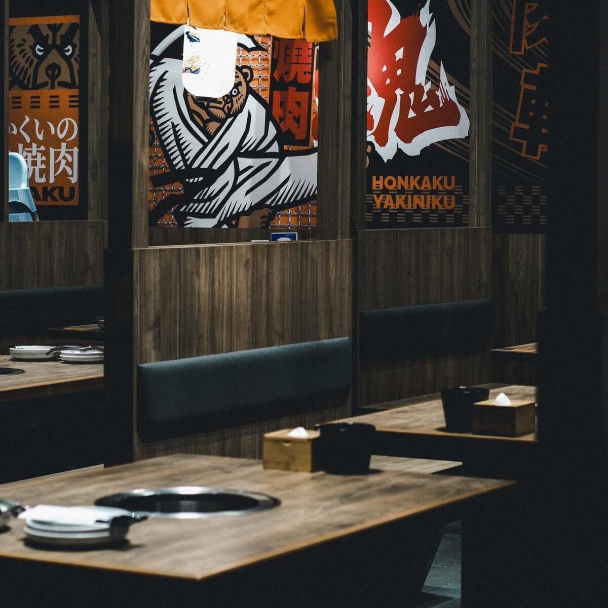 本格和牛燒肉座位寬敞舒適