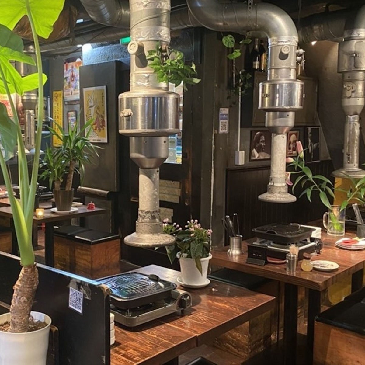 澀谷道玄坂燒肉餐廳「肉屋の台所 澀谷道玄坂店」店內環境，鄰近澀谷中心街的熱門燒肉聚餐地。