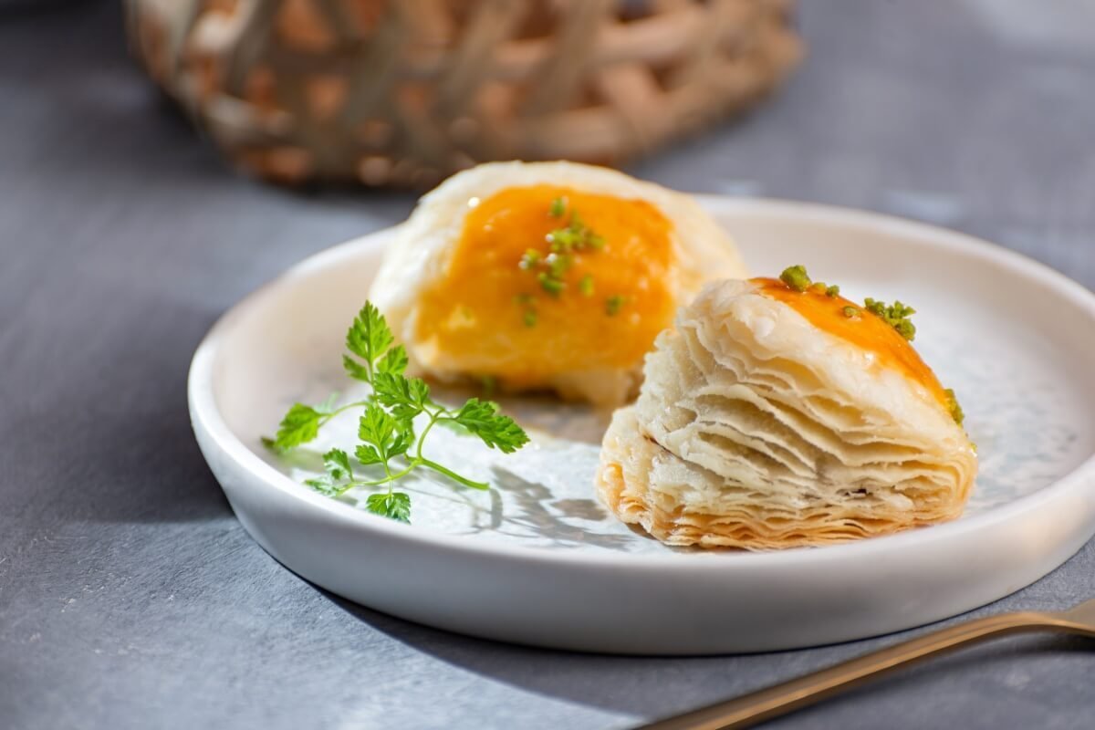 漢來蔬食除了經典菜色之外，想吃素食港點也有提供！