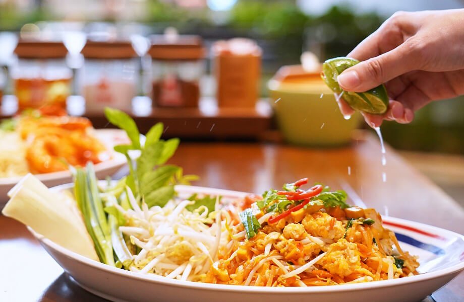 ICONSIAM 美食推薦 Thip Samai 鬼門炒河粉之招牌蛋包泰式炒河粉