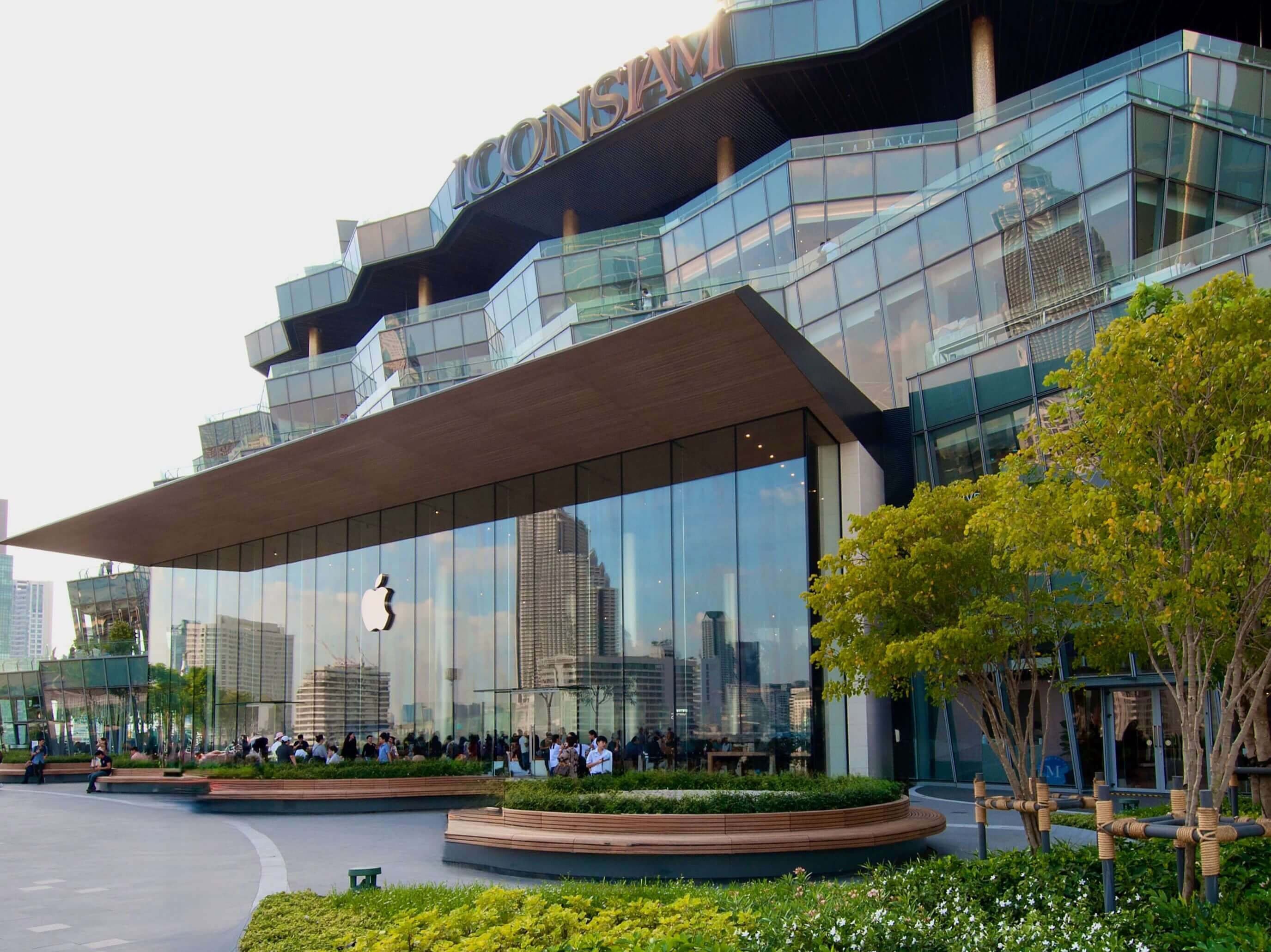 曼谷 ICONSIAM Apple Store 蘋果旗艦店外觀與面朝昭披耶河的戶外露台