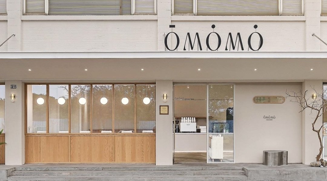 https://cdn.myfunnow.com/imgs/branch/cover%2FTW_OMOMO%E9%9F%93%E7%B3%BB%E9%A3%B2%E5%93%81%E5%92%96%E5%95%A1%E5%BB%B3_%E7%8F%BE%E5%A0%B4250%E5%85%83%E6%8A%98%E6%8A%B5_cover-_114009.jpg