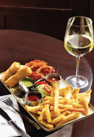 Bacaba Restaurant & Bar