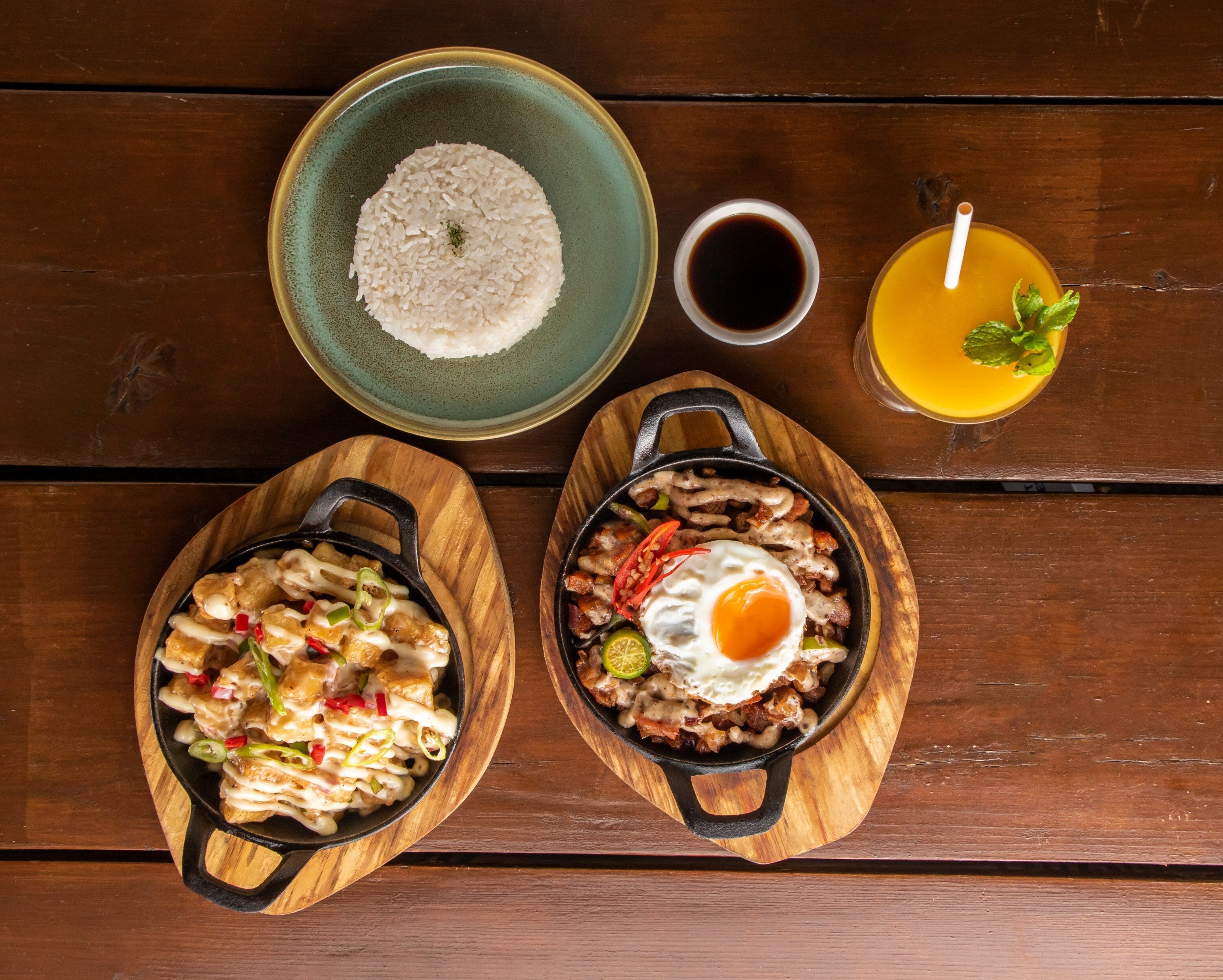  The 6th Manila @ Novotel Manila Araneta City