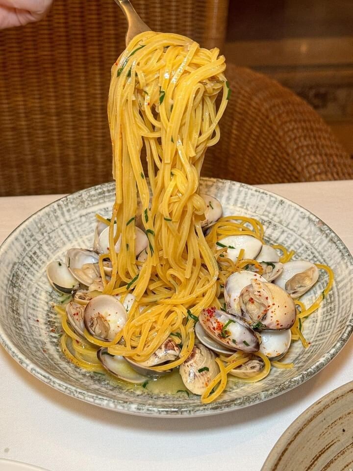 ซาลเวีย @ แกรนด์ ไฮแอท เอราวัณ