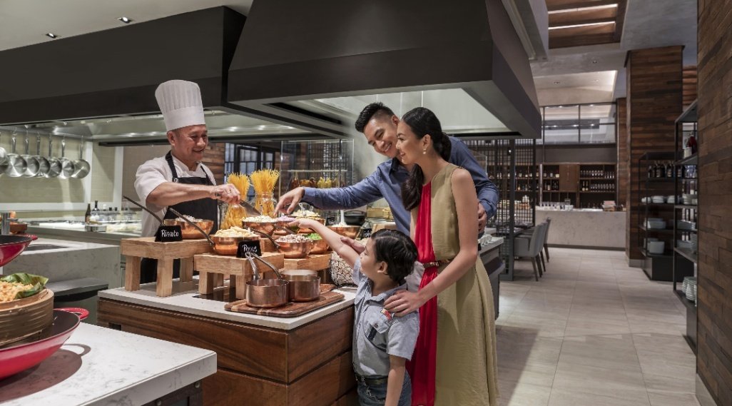 Goji Kitchen + Bar @ Clark Marriott Hotel