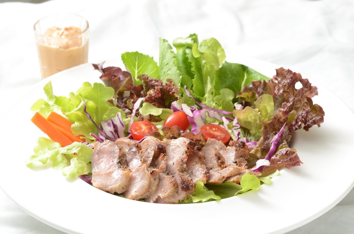 Salada Organic Kitchen (Chatuchak) | FunNow - 線上即時預訂餐廳、住宿、按摩