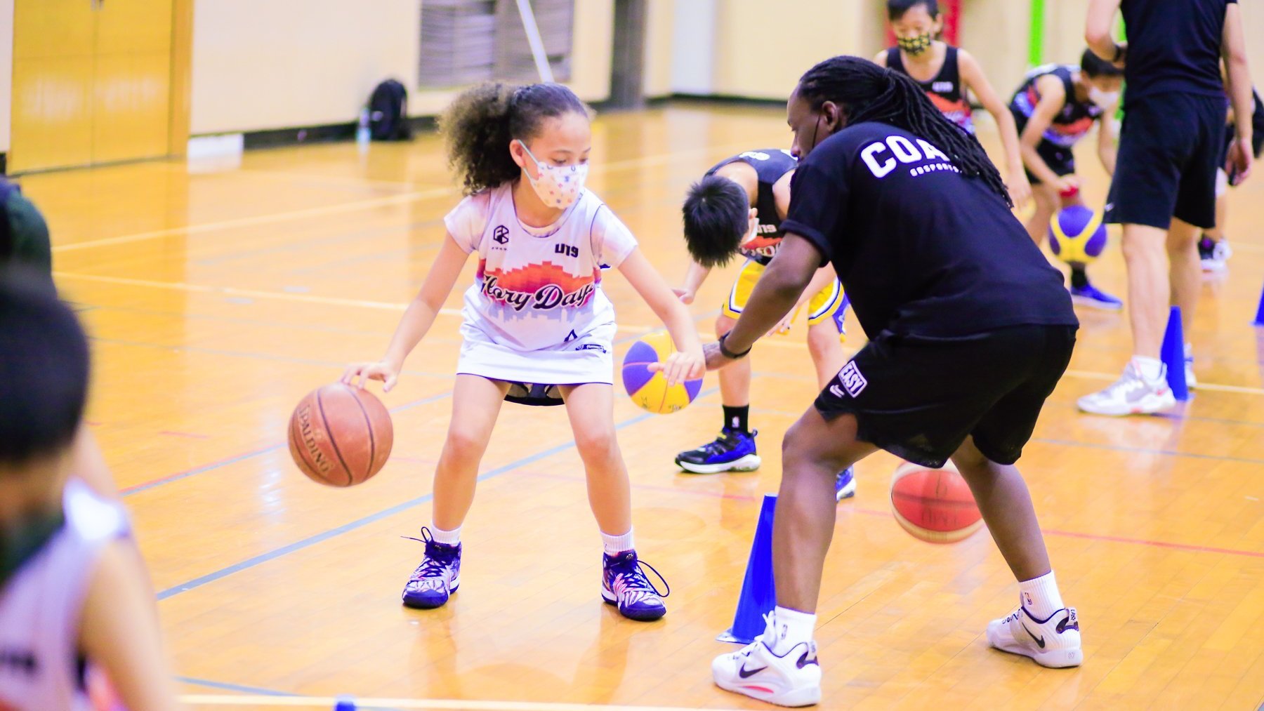 【 5 ~ 15 歲｜全美語】GDS 美式籃球五日半天冬令營｜第ㄧ梯次