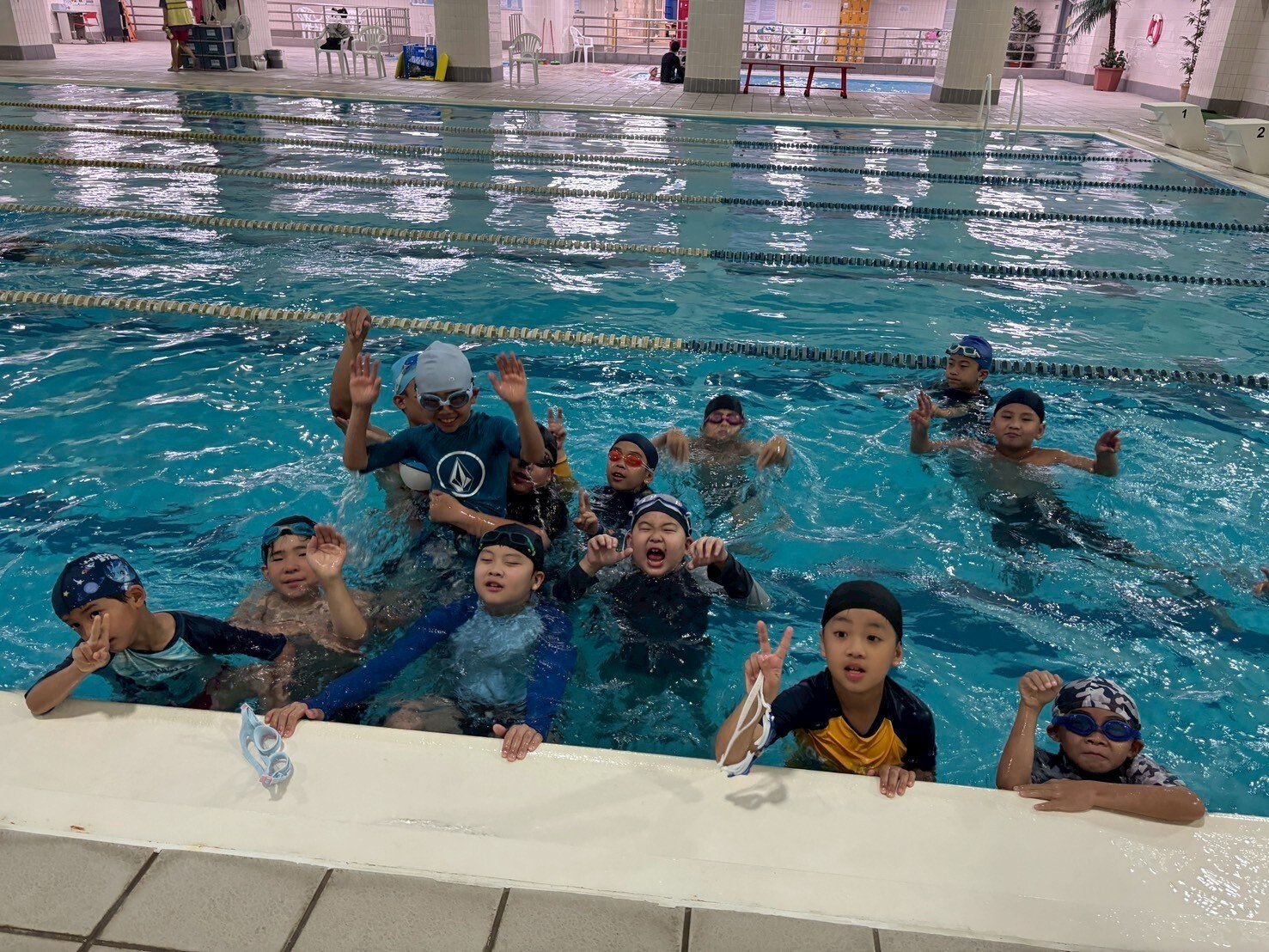 【升小二~國二｜五天四夜】北投綜合運動冬令營：全方位運動 X 游泳 X 程式桌遊