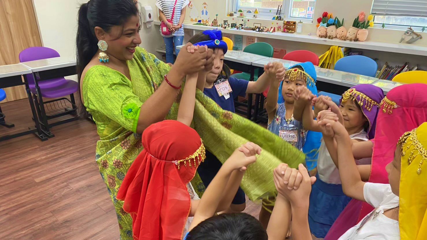 【3~9歲|Niceday 獨賣】最完整的印度文化親子體驗|寶萊塢舞蹈 X 印度飲食 X 大象手作 DIY X 紋身手繪