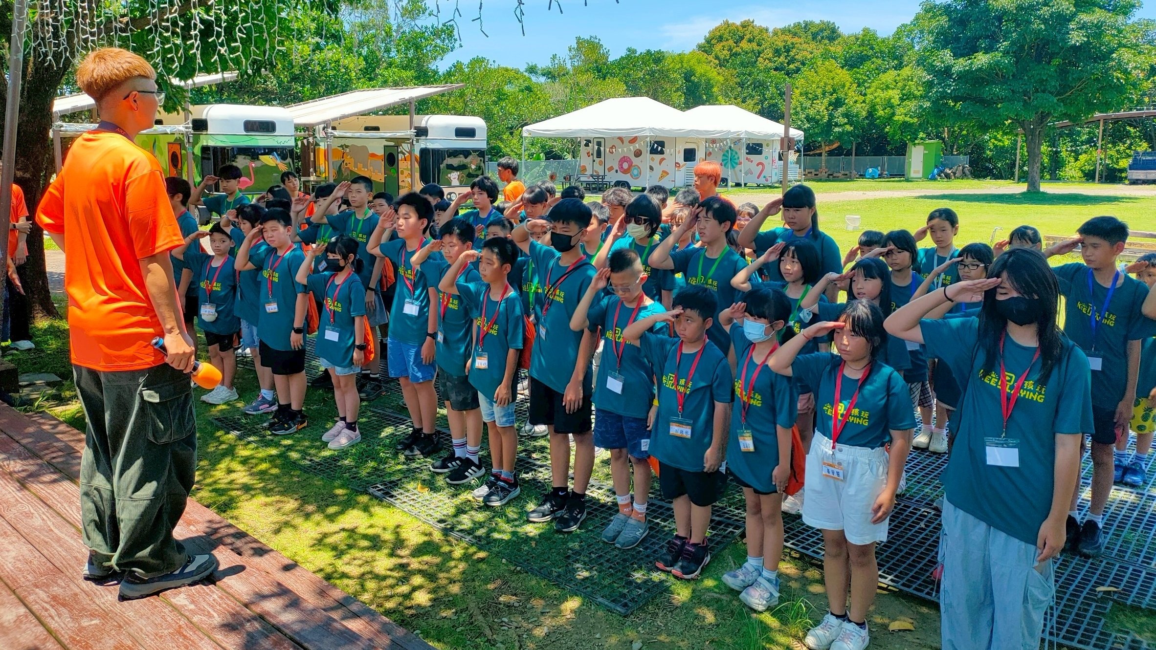 【8~13歲】迷彩新兵挑戰四天三夜冬令營：團隊默契大爆發 X 水彈鐳戰雙槍活動體驗 X 住宿露營小屋通舖
