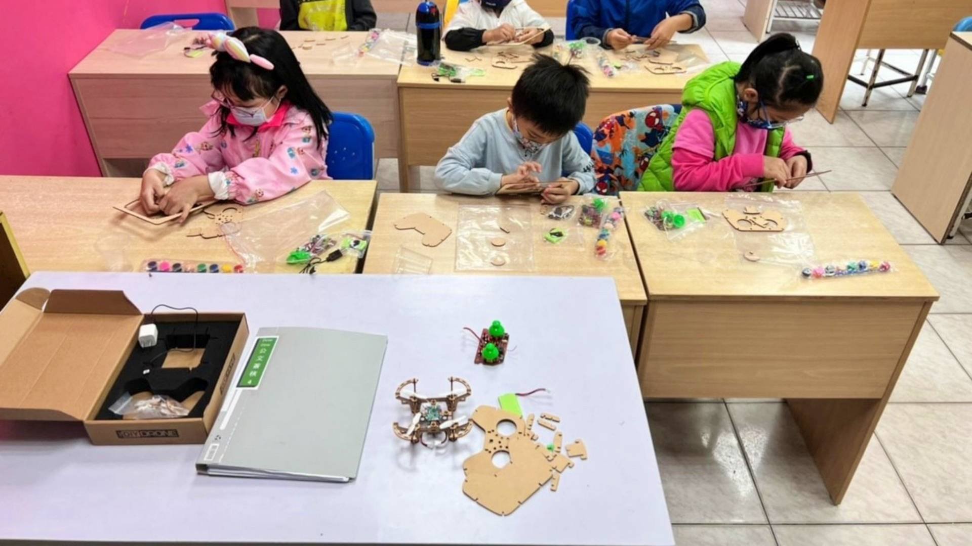 【5~12歲】無人機五日夏令營｜兒童無人機製作營隊、提早與科技接軌