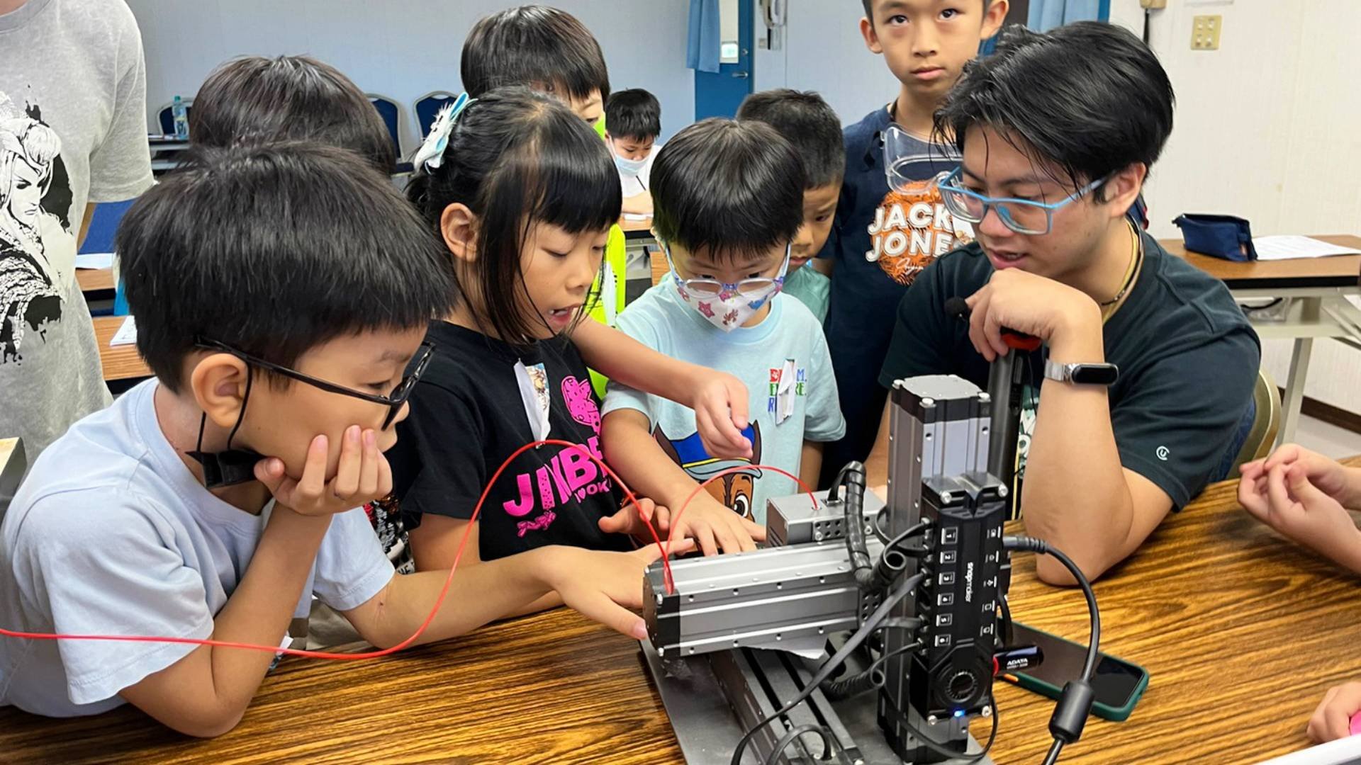 【5~12歲】3D 科技軍事挑戰五日夏令營｜自己 3D 設計小小武器、培養孩子創造力