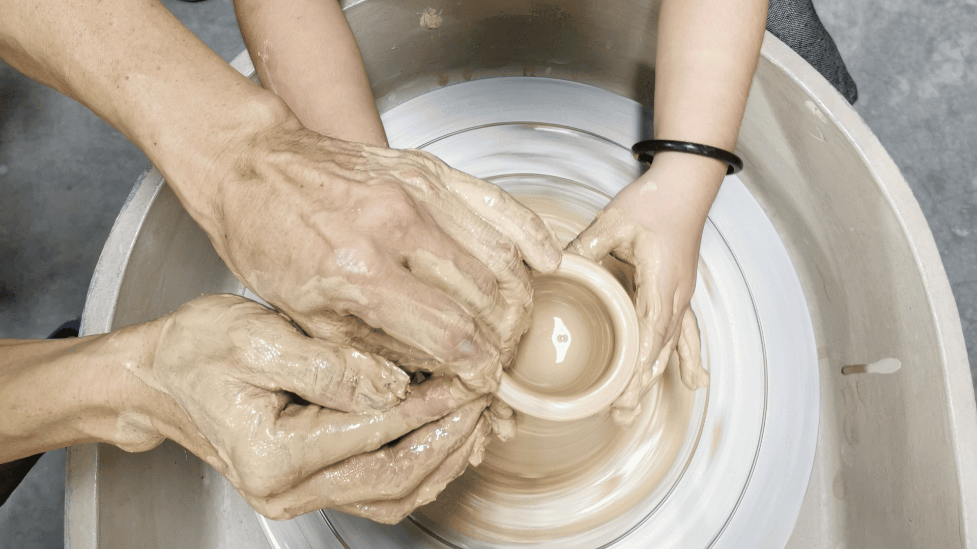 【12y & above】Little Makers - Artisan Potter ( TJF Clay Studio ) | Hand Throwing Mastery Workshop