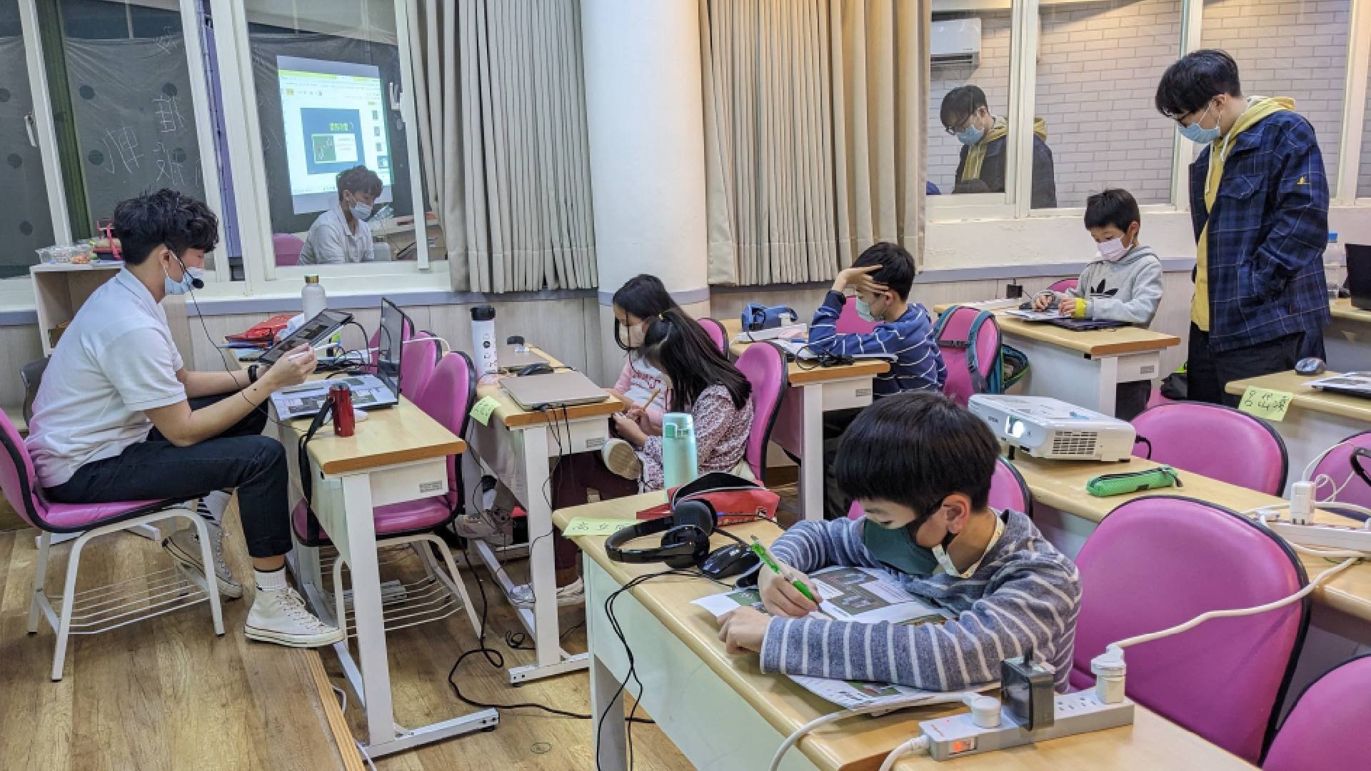 【3~6年級｜台中北屯場】麥塊趣味學程式｜麥塊程式創客(初階) 四日冬令營