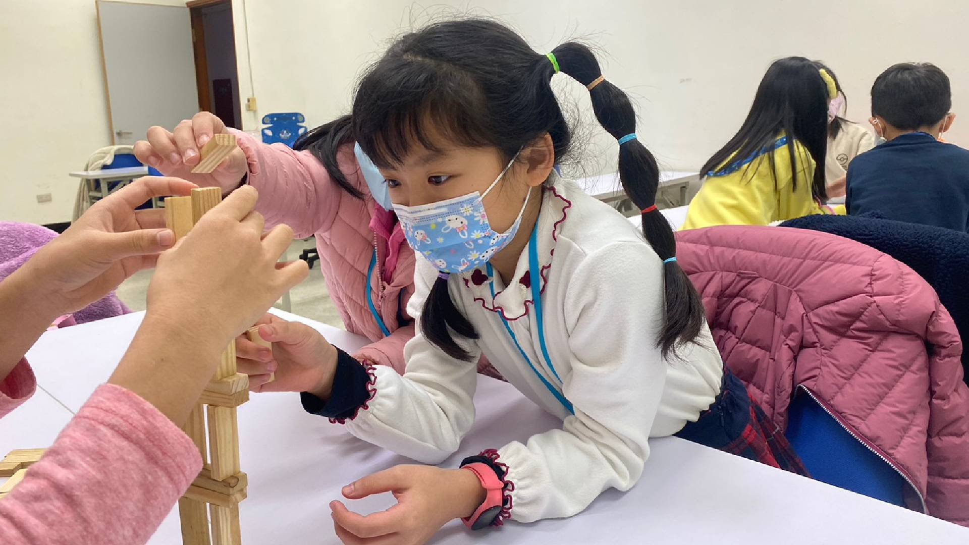 【5~12歲｜士林教室】邏輯猴的極地特工五日冬令營｜大型科學競賽 x 魔法科創