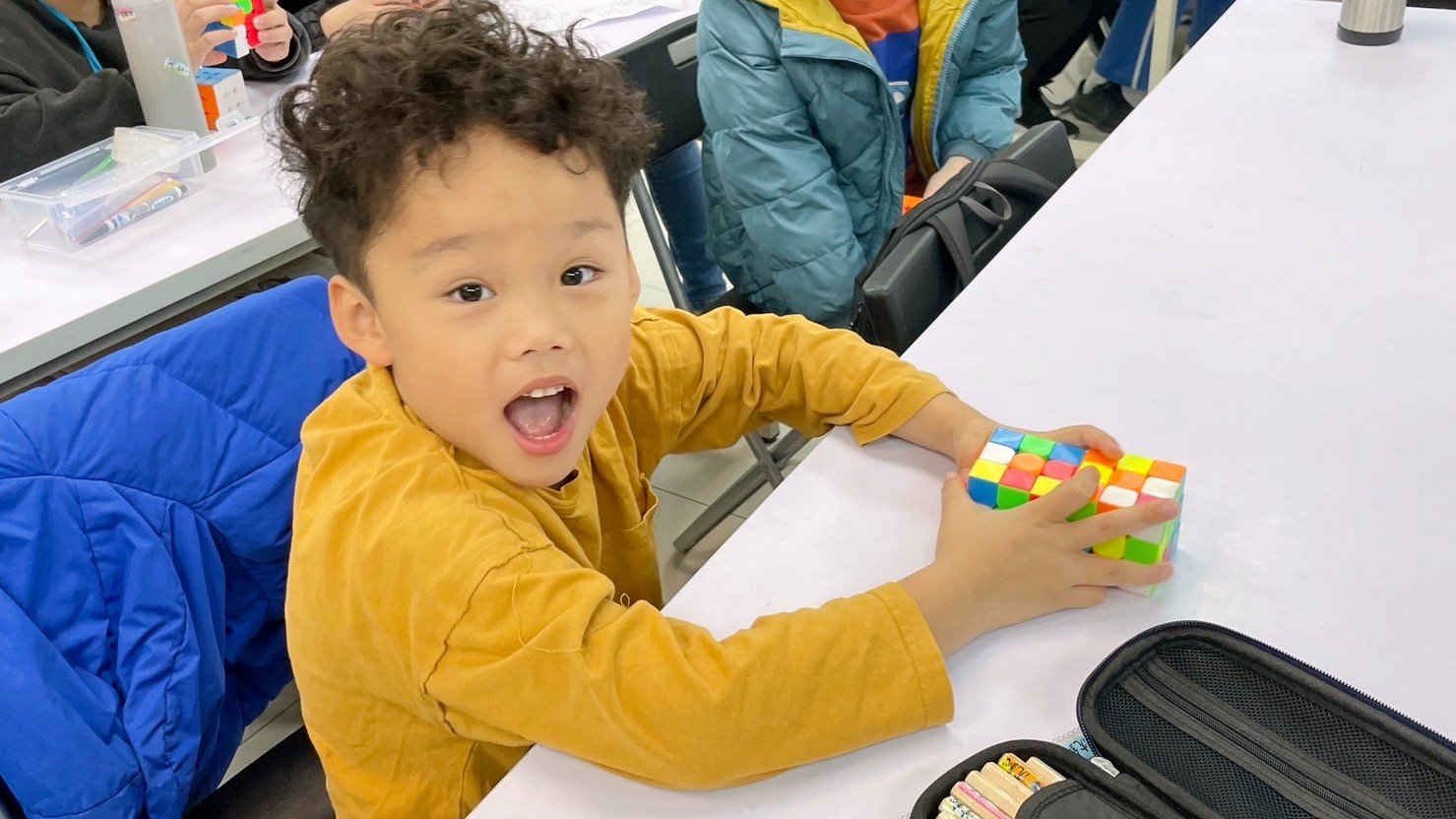 【5~12歲｜六日全天】魔方腦科學冬令營｜玩轉極限讓你愛上魔術方塊、進入魔方宇宙的冒險世界