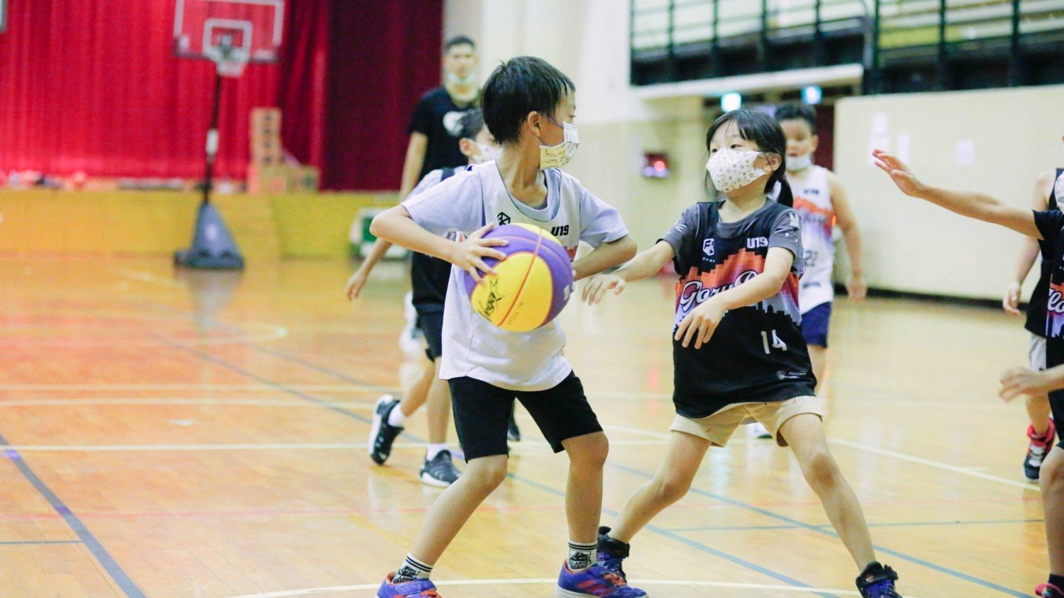 【10~15歲｜雙語】美式籃球 Team 團隊訓練｜五日不過夜冬令營 