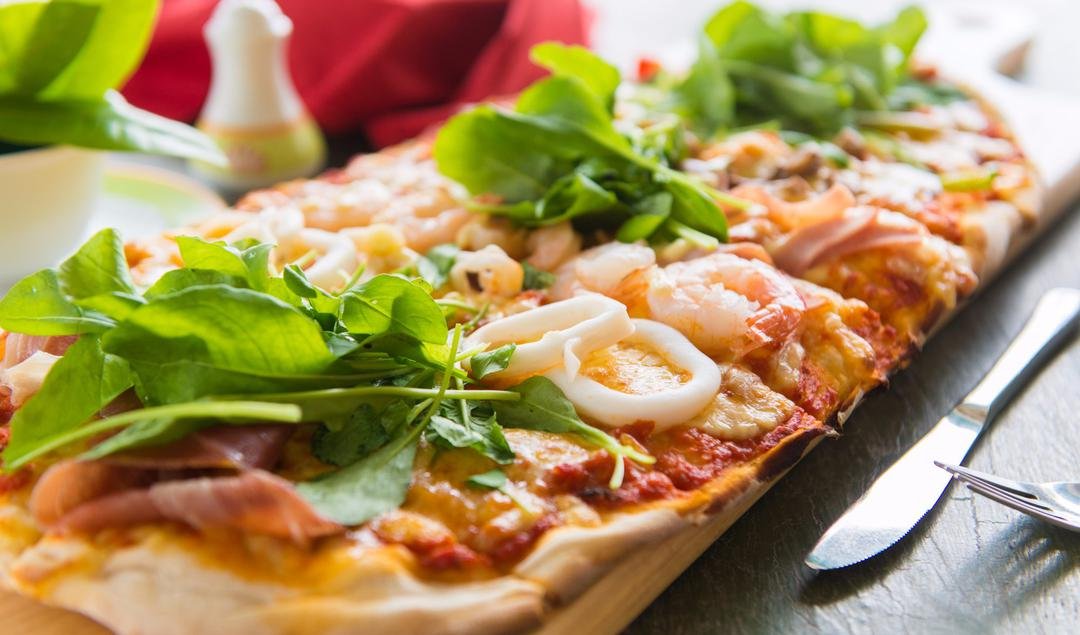 เชาว์ พิซซ่าแอนด์บิสโทร @ ถาวรปาล์มบีชรีสอร์ท Ciao Pizza & Bistro @ Thavorn Palm Beach Resort)