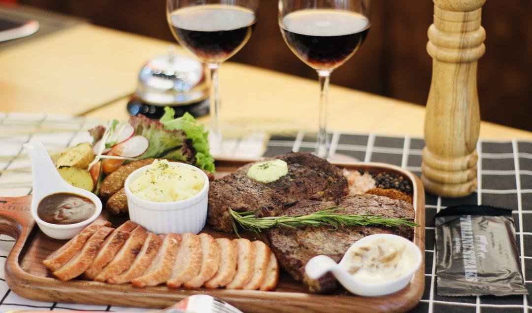 Stirling Steaks @ 115 East Coast Road