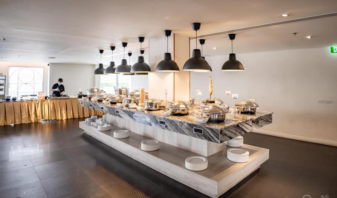 Marni Eatery @ Away Riverside Kene Hotel