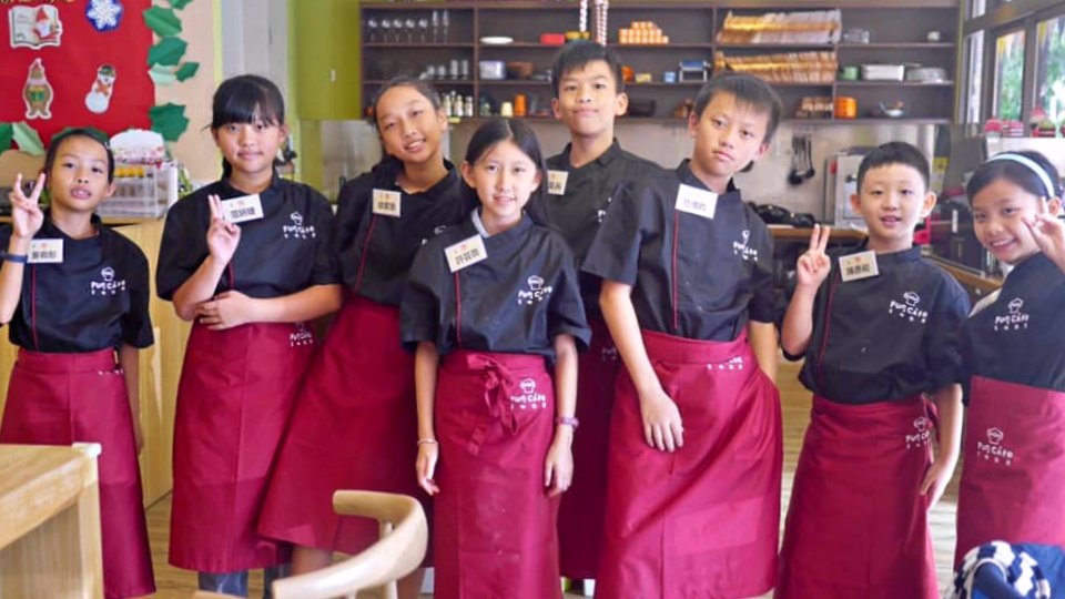 【9~15歲｜進階班】小小廚神料理烘焙夏令營｜專業廚房 x 師資教學