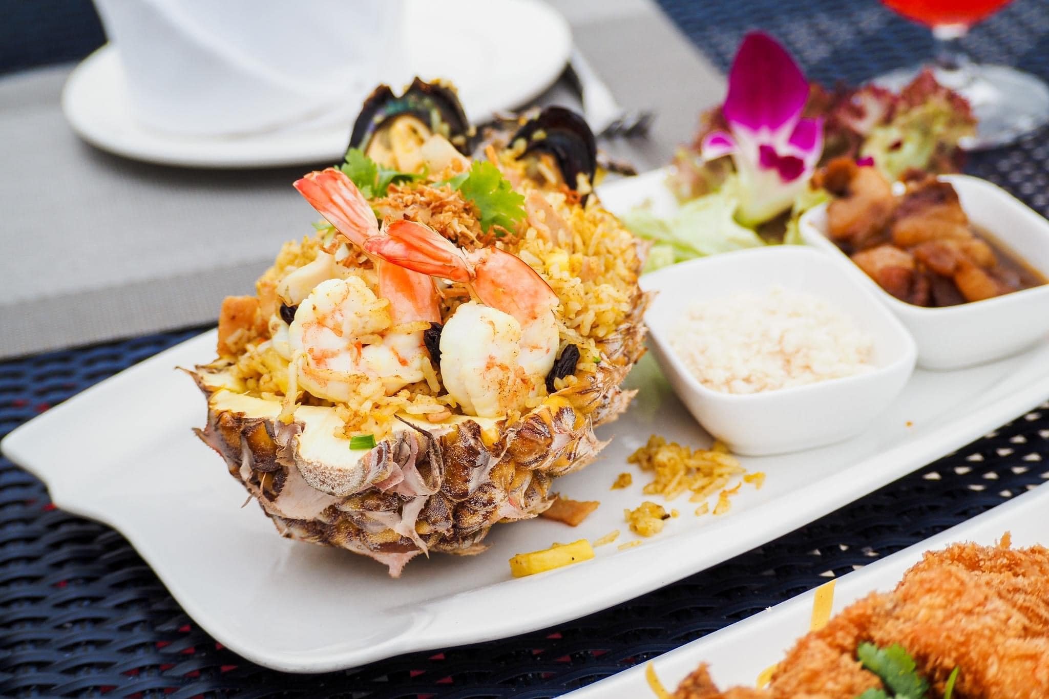 Chonlamark Pool Bar @ Wora Bura Hua Hin Resort & Spa