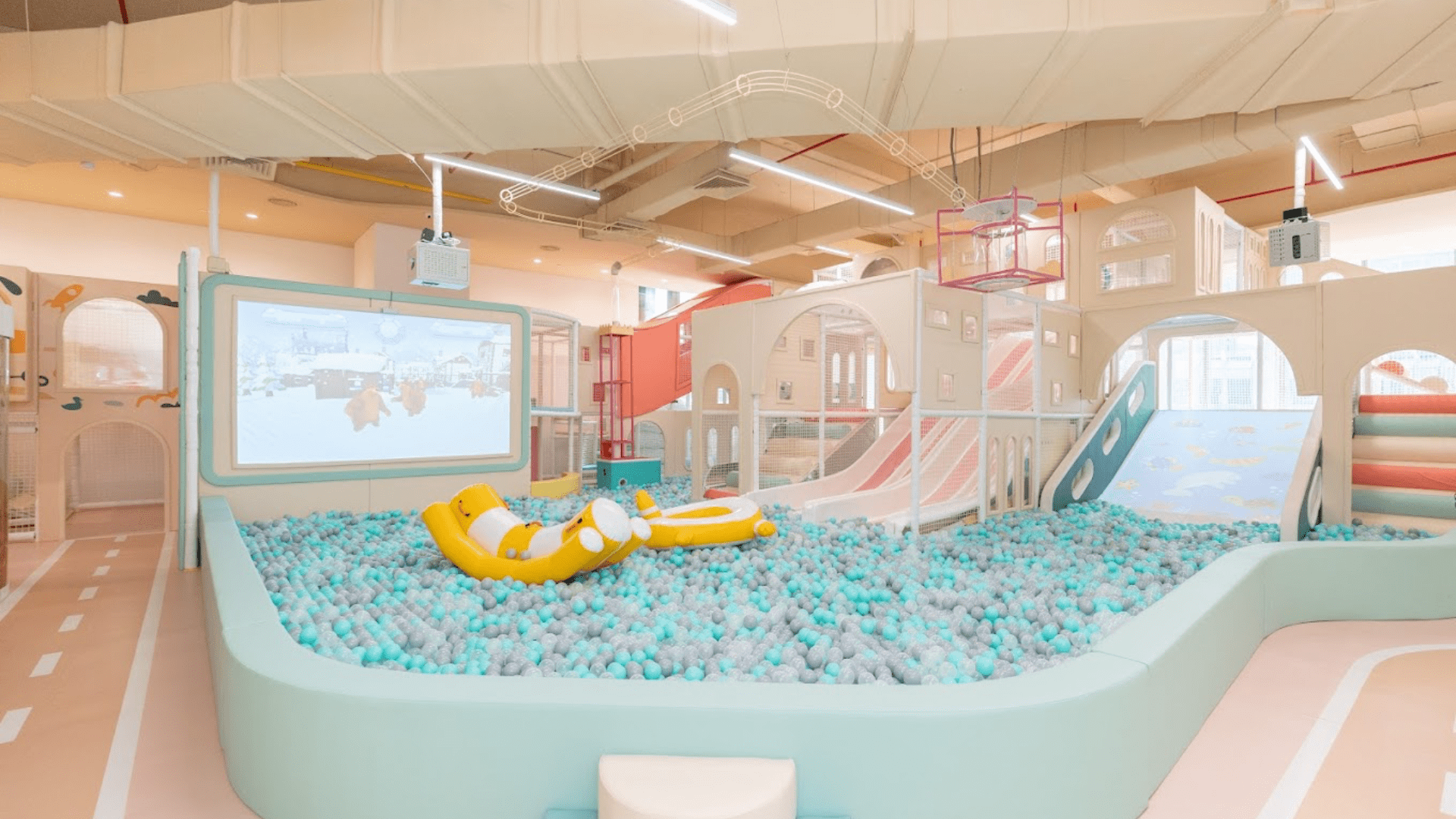 【1~12y】Indoor Playground for Kids + Co-Working Space for Parents