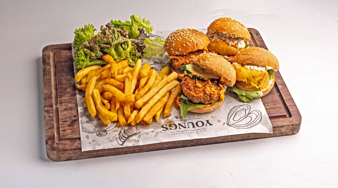 YOUNGS Restaurant & Bar @ Seletar