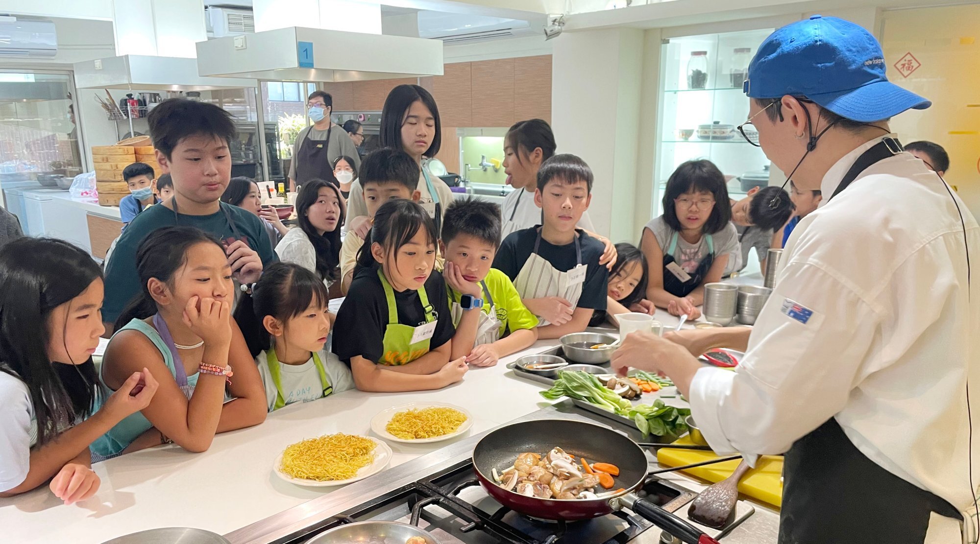 【小二~國三｜C 班｜三日】小廚師夏令營 : 學習廚藝Ｘ體驗料理烹調Ｘ甜點烘焙