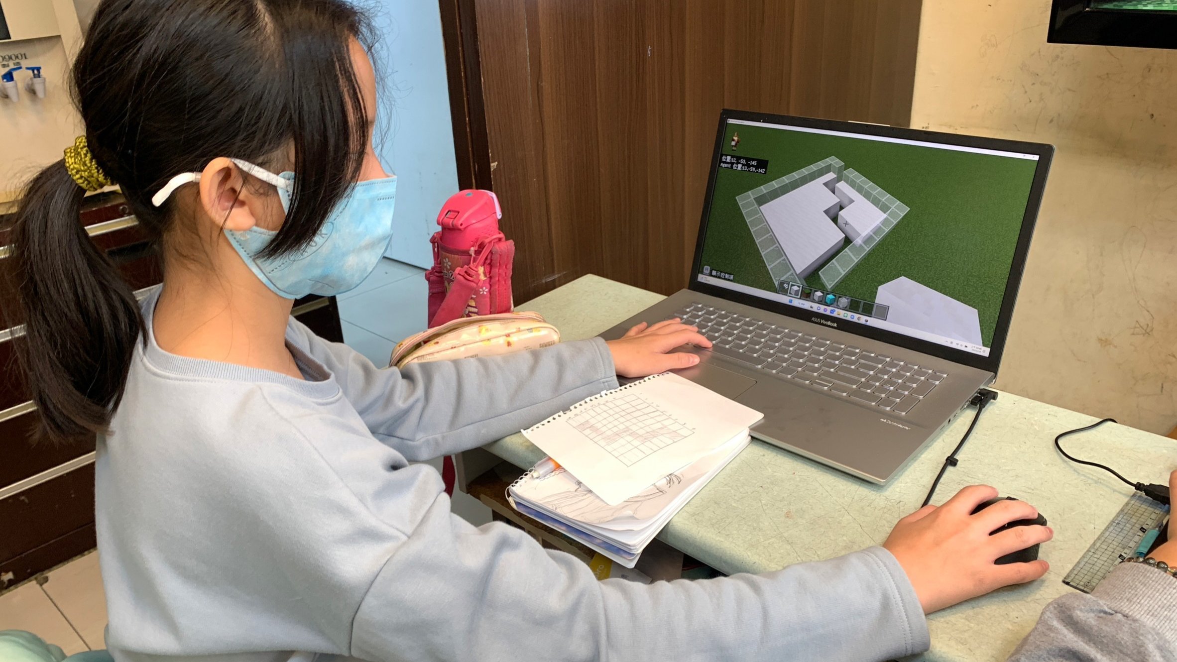 【3~6年級｜中壢】初階 Minecraft 互動創作 4＋1 日冬令營