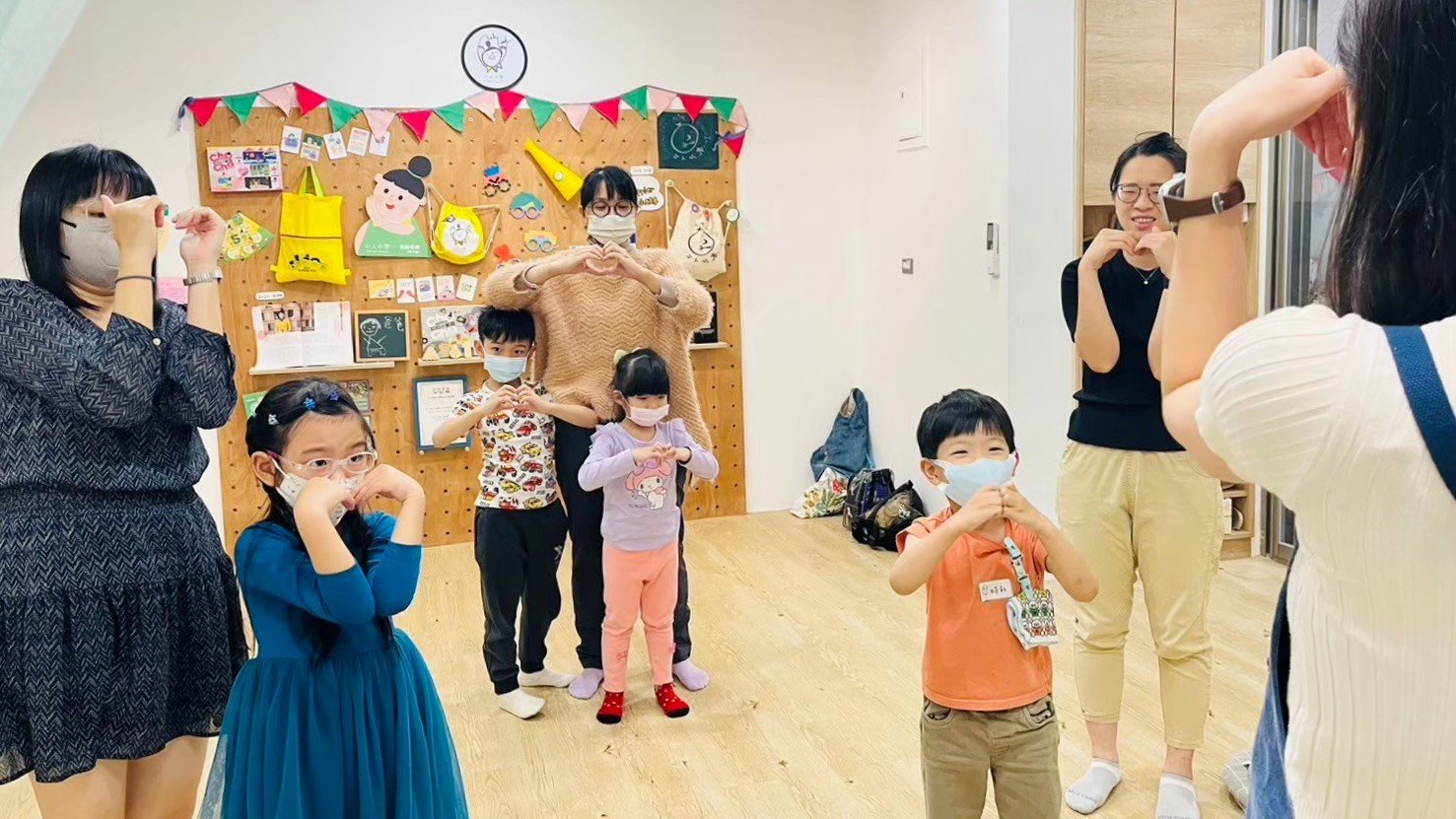 【7~9歲】兒童獨立 Art & Stage之旅｜喜歡自己 x 自信肯定 x 勇敢冒險 x 未來夢想｜經典親子情緒課 體驗工作坊