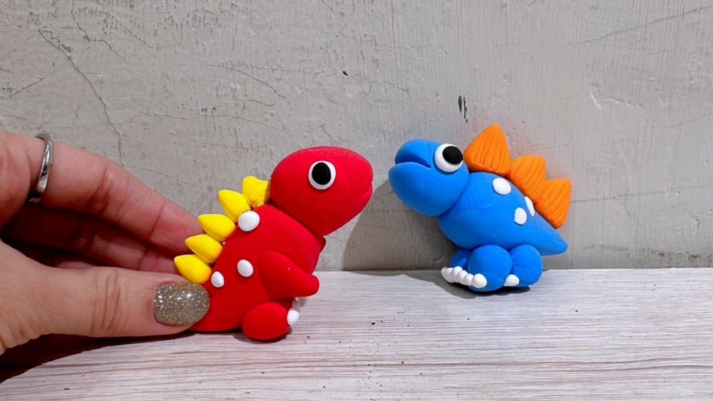 【 3 歲以上】恐龍黏土吊飾 手作體驗