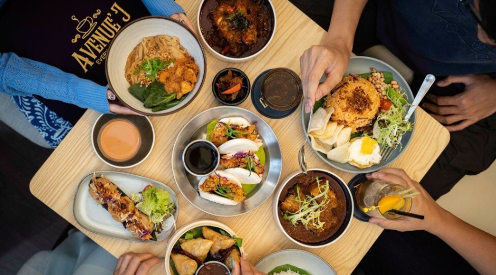 Avenue'J Cafe @ School of The Arts (SOTA) Dhoby Ghaut