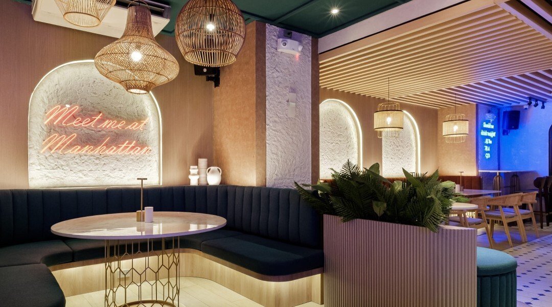 The Manhattan Bar @ Madison 101 Hotel + Tower